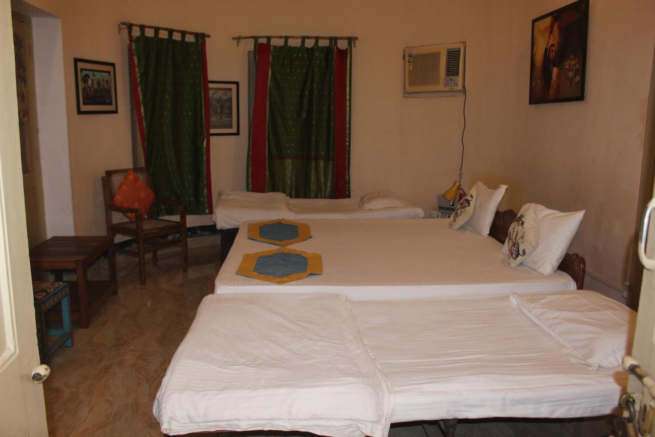 Cozy Inn Varanasi Exteriör bild