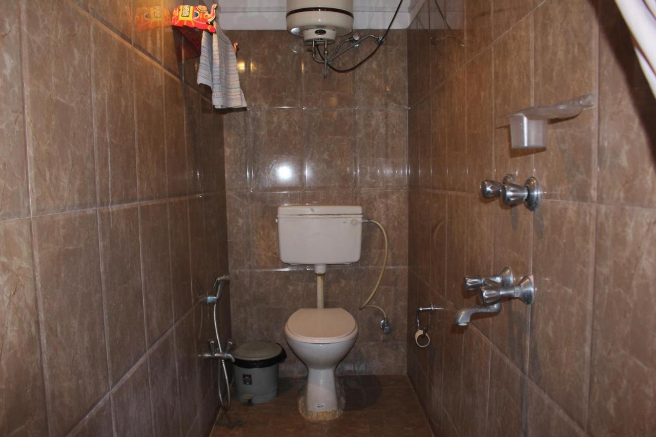 Cozy Inn Varanasi Exteriör bild